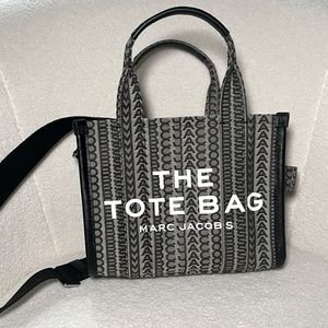 The mini tote bag Marc Jacobs